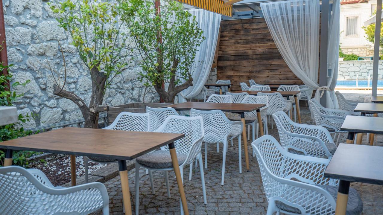 Neva Hotel Alaçatı Exterior foto